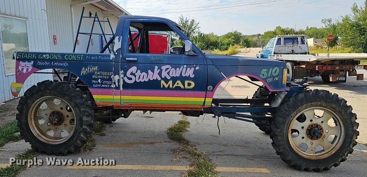 image for item DQ1106 Shop built truck