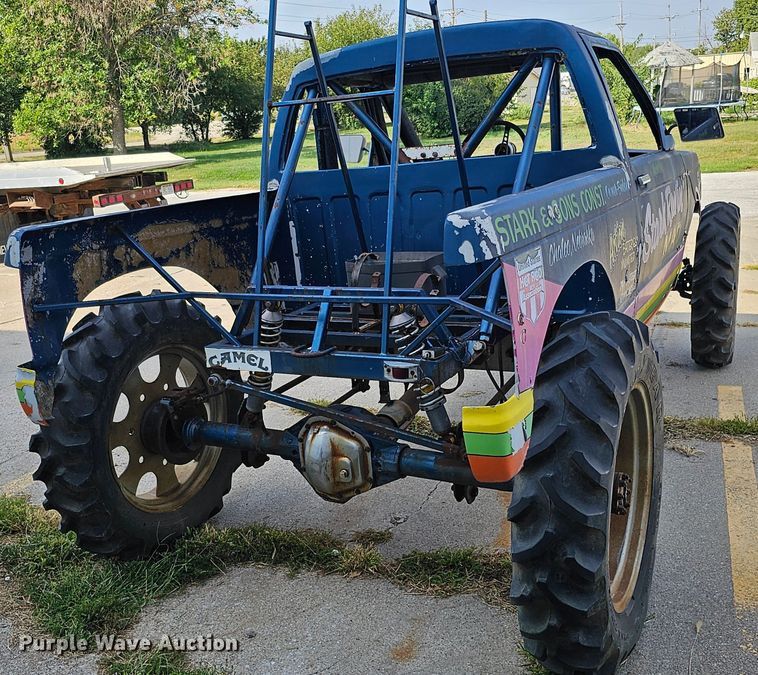 image for item DQ1106 Shop built truck