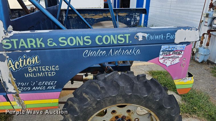 image for item DQ1106 Shop built truck