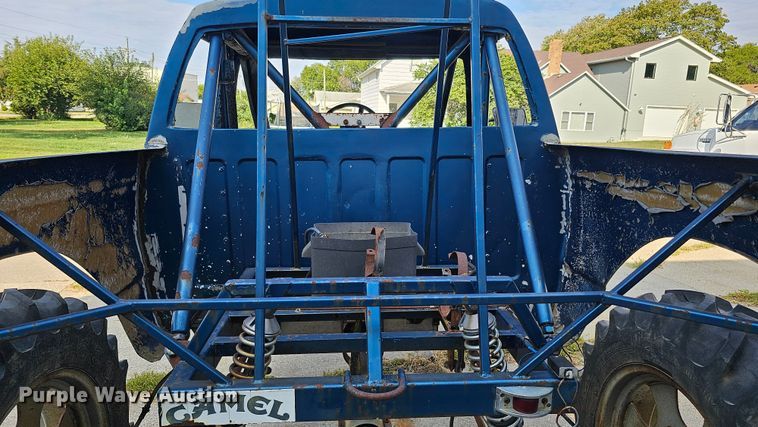 image for item DQ1106 Shop built truck