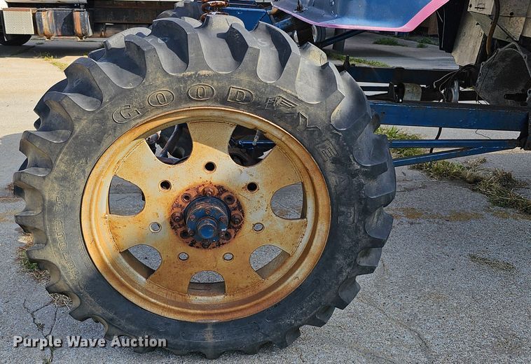 image for item DQ1106 Shop built truck