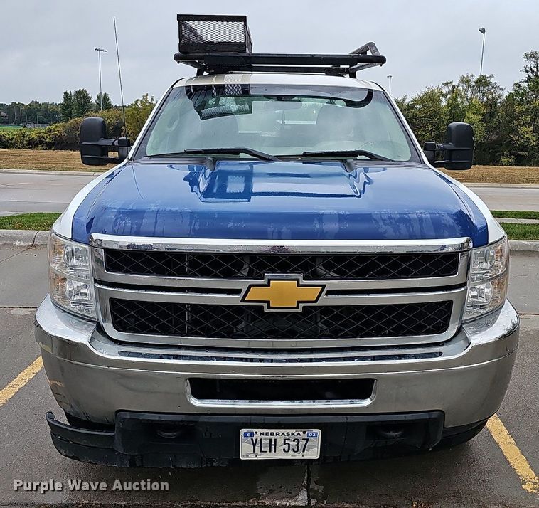 image for item DQ1160 2012 Chevrolet Silverado 2500HD  Ext. Cab pickup truck