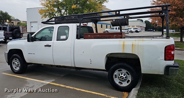 image for item DQ1160 2012 Chevrolet Silverado 2500HD  Ext. Cab pickup truck