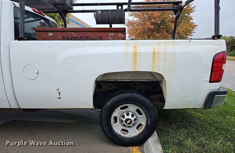 image for item DQ1160 2012 Chevrolet Silverado 2500HD  Ext. Cab pickup truck