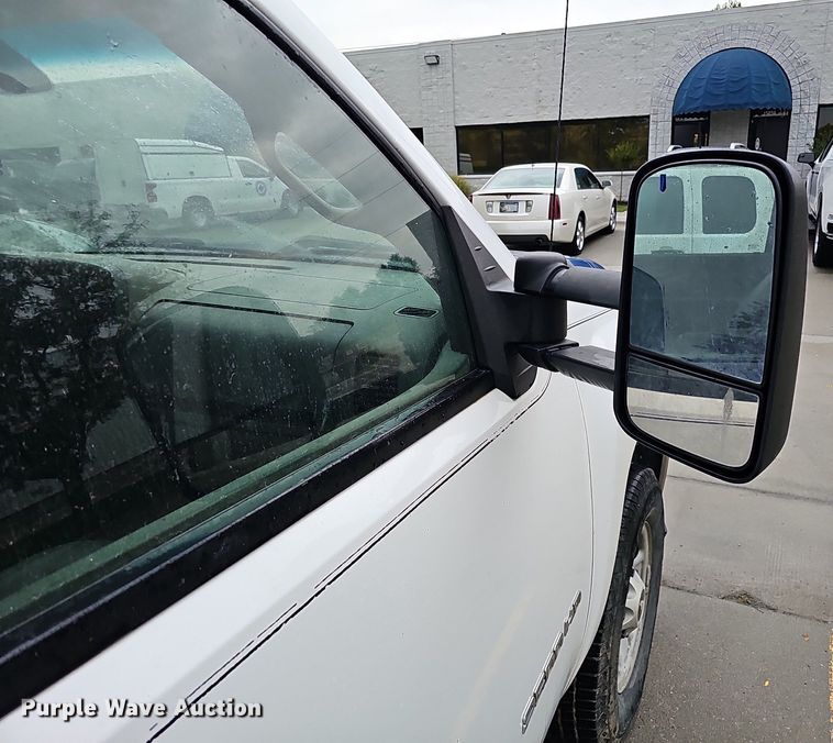 image for item DQ1160 2012 Chevrolet Silverado 2500HD  Ext. Cab pickup truck