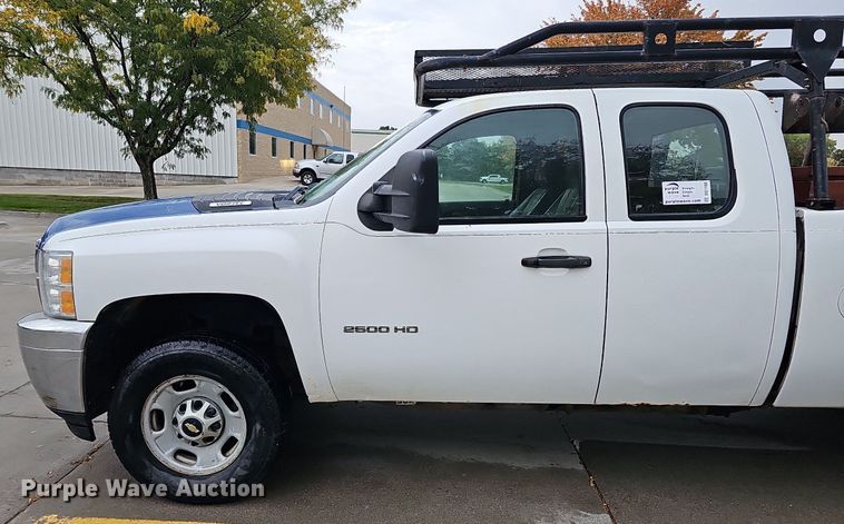 image for item DQ1160 2012 Chevrolet Silverado 2500HD  Ext. Cab pickup truck