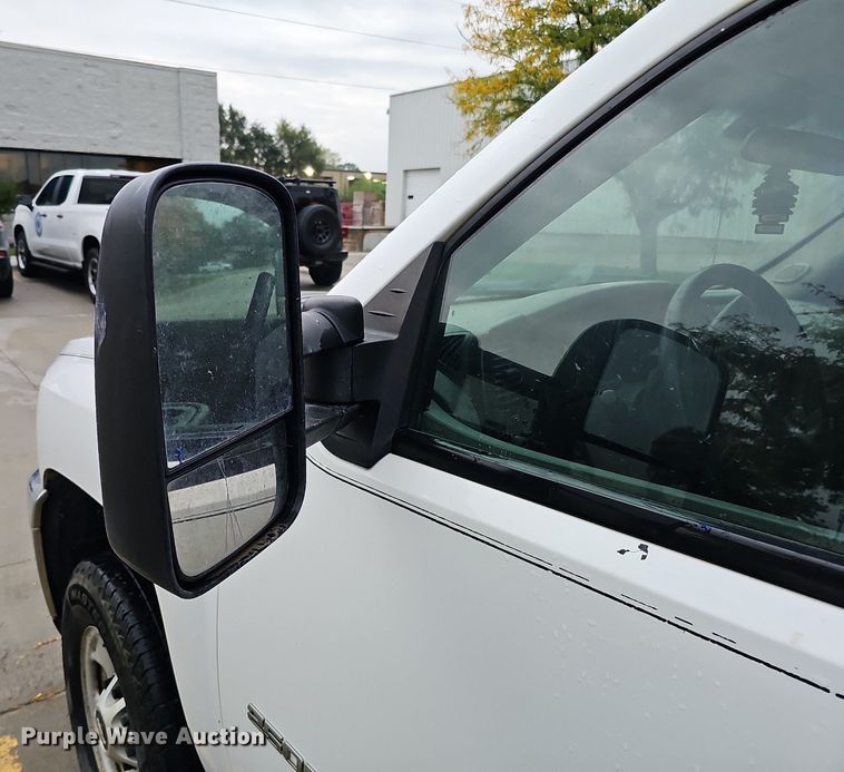 image for item DQ1160 2012 Chevrolet Silverado 2500HD  Ext. Cab pickup truck