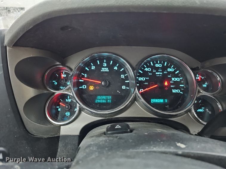 image for item DQ1160 2012 Chevrolet Silverado 2500HD  Ext. Cab pickup truck