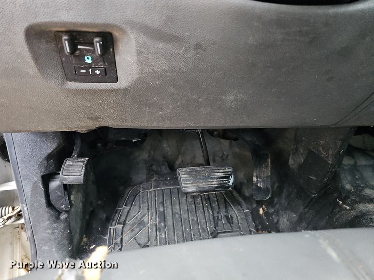 image for item DQ1160 2012 Chevrolet Silverado 2500HD  Ext. Cab pickup truck