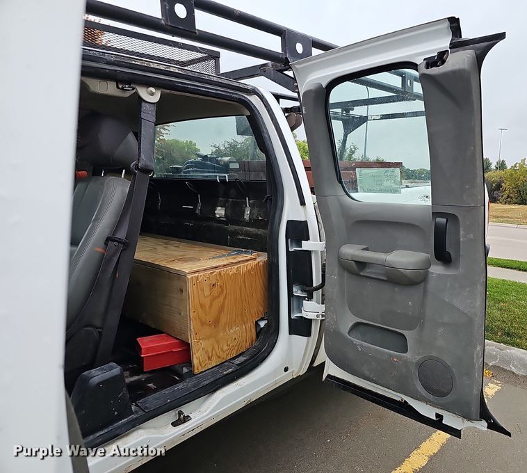 image for item DQ1160 2012 Chevrolet Silverado 2500HD  Ext. Cab pickup truck