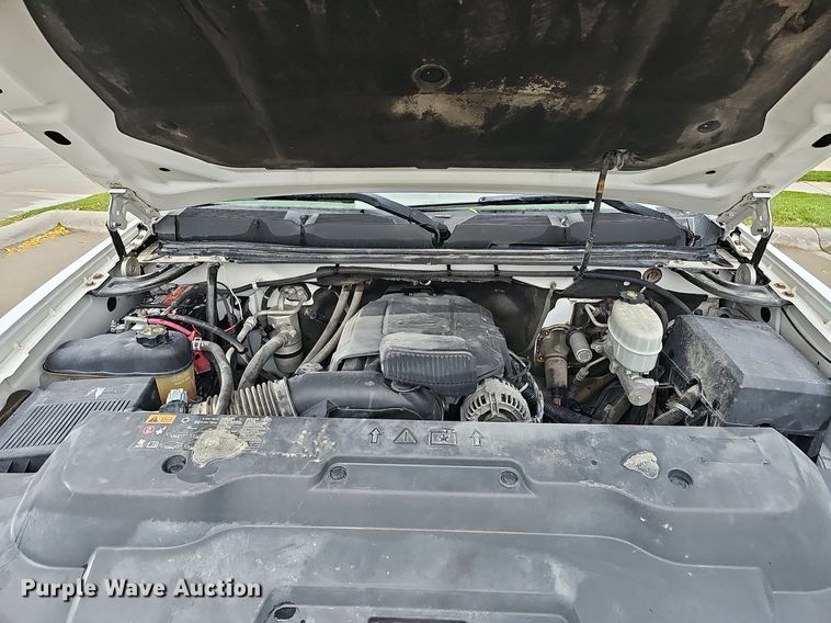 image for item DQ1160 2012 Chevrolet Silverado 2500HD  Ext. Cab pickup truck