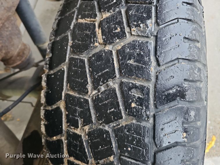 image for item DQ1160 2012 Chevrolet Silverado 2500HD  Ext. Cab pickup truck