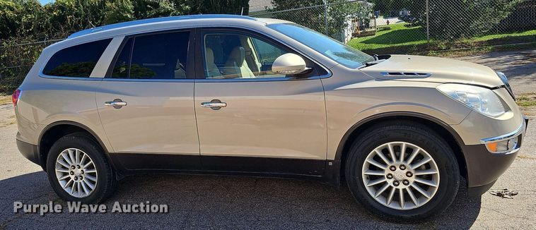 image for item DQ1173 2010 Buick Enclave CXL  SUV