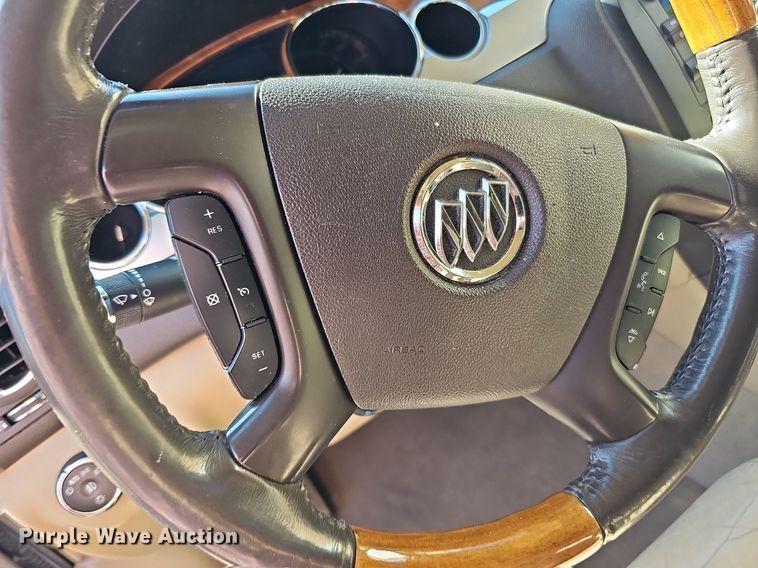 image for item DQ1173 2010 Buick Enclave CXL  SUV