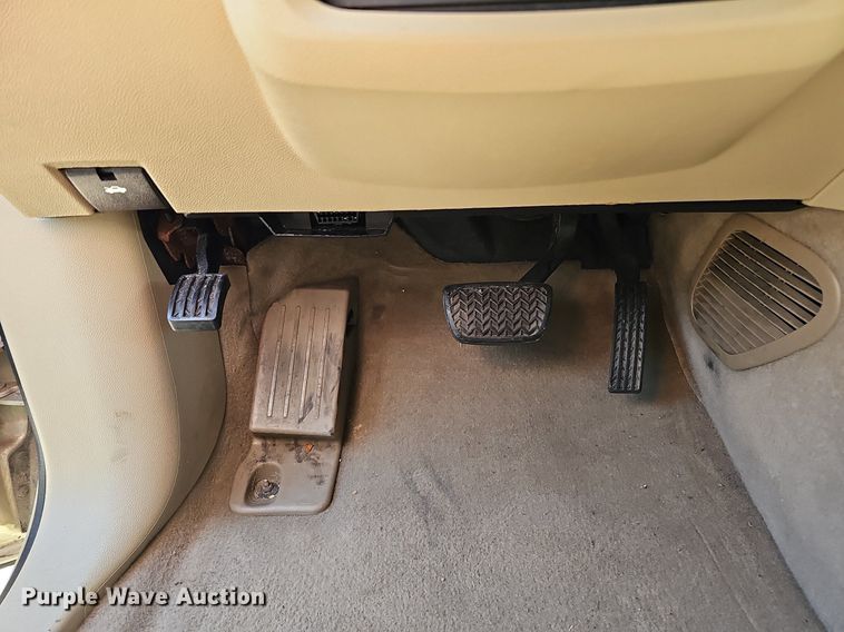 image for item DQ1173 2010 Buick Enclave CXL  SUV