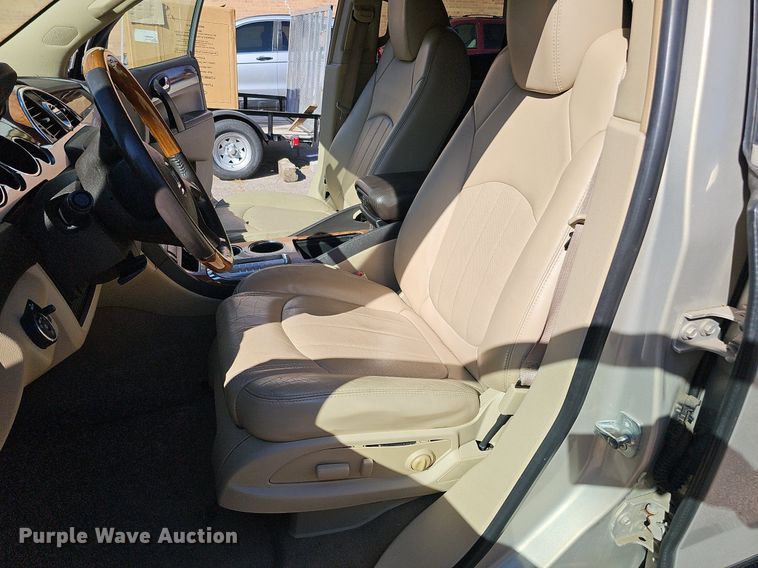 image for item DQ1173 2010 Buick Enclave CXL  SUV