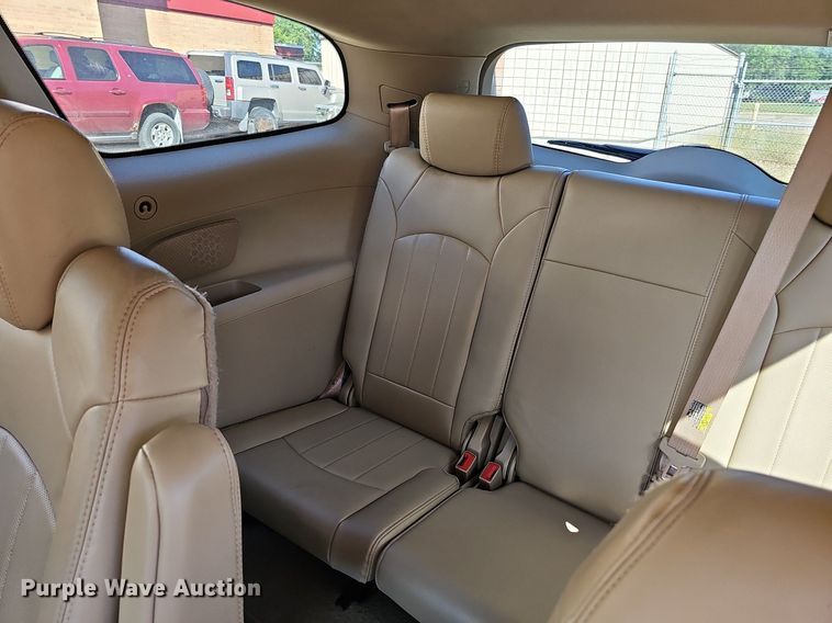 image for item DQ1173 2010 Buick Enclave CXL  SUV