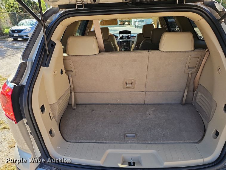 image for item DQ1173 2010 Buick Enclave CXL  SUV
