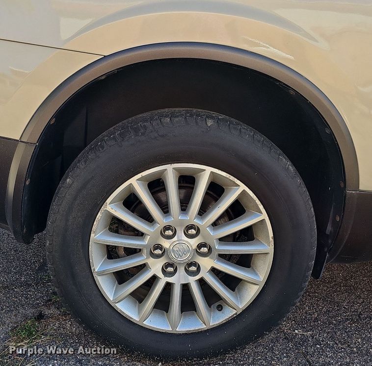 image for item DQ1173 2010 Buick Enclave CXL  SUV