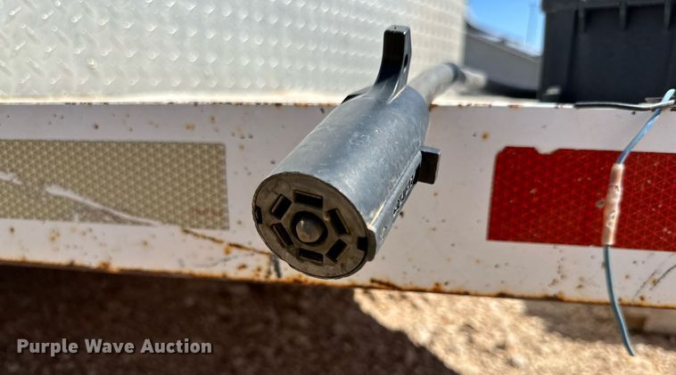 image for item DQ1424 2008 W-W  enclosed cargo trailer