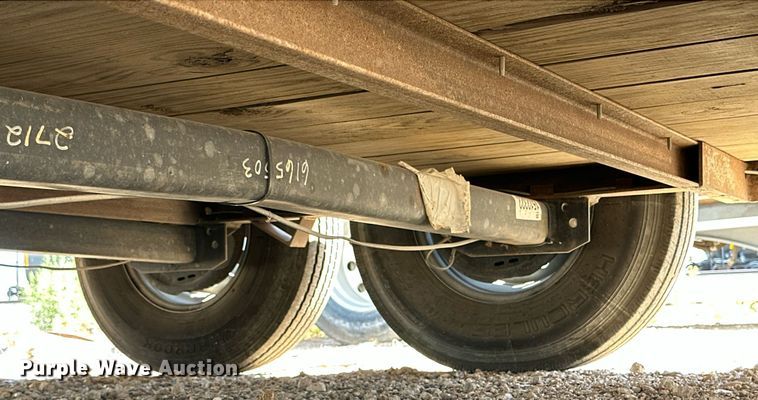 image for item DQ1424 2008 W-W  enclosed cargo trailer