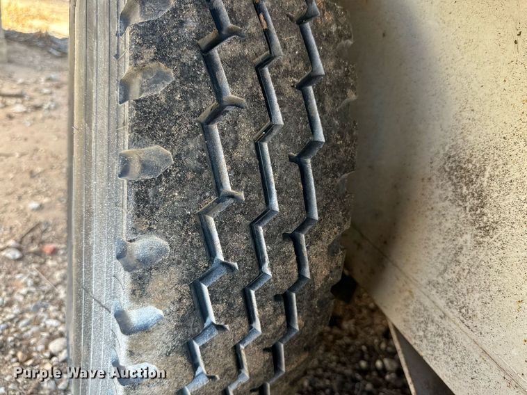 image for item DQ1424 2008 W-W  enclosed cargo trailer