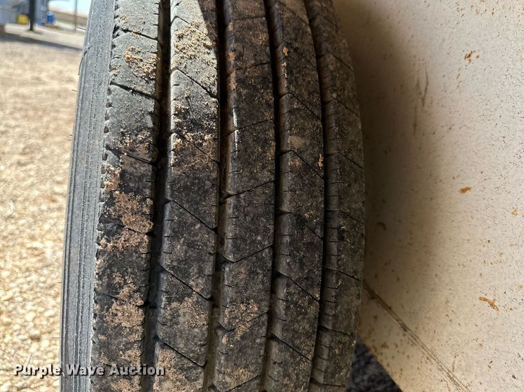 image for item DQ1424 2008 W-W  enclosed cargo trailer