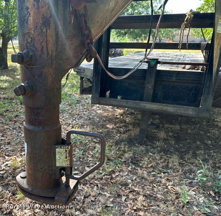 image for item DQ1433 1995 Tuff-Bilt  equipment trailer