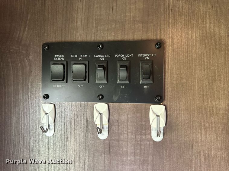 image for item DQ1436 2015 Forest River Surveyor  camper