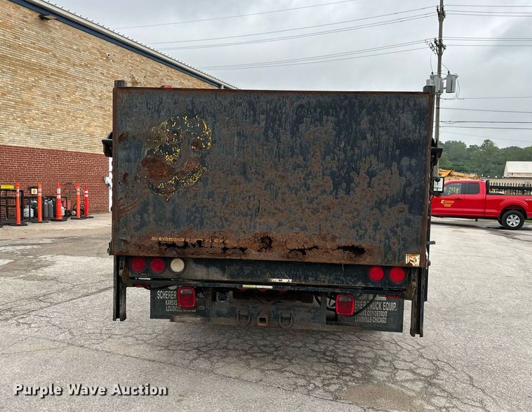 image for item DS2152 2000 Ford F350 Super Duty  flatbed pickup truck