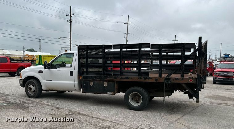 image for item DS2152 2000 Ford F350 Super Duty  flatbed pickup truck