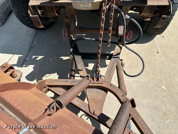 image for item DS2290 1997 Ford F250  utility bed pickup truck