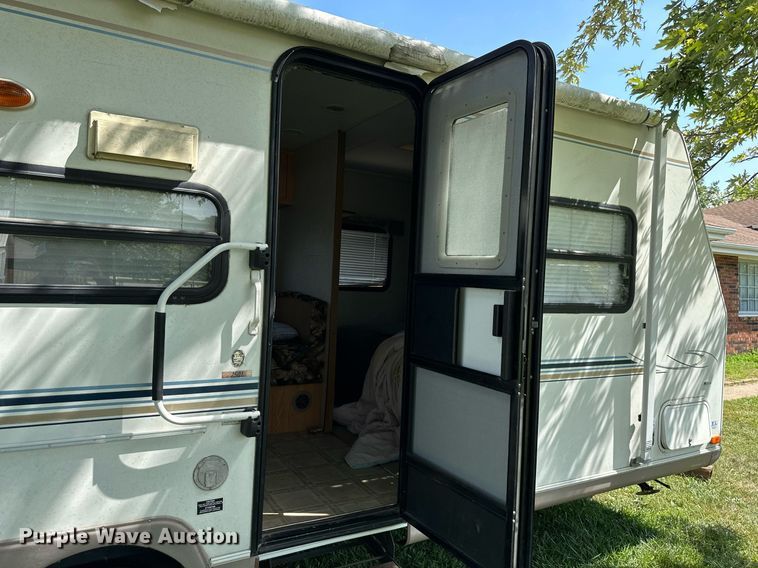 image for item DS2291 2004 Rockwood  camper