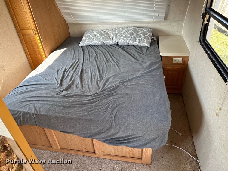 image for item DS2291 2004 Rockwood  camper