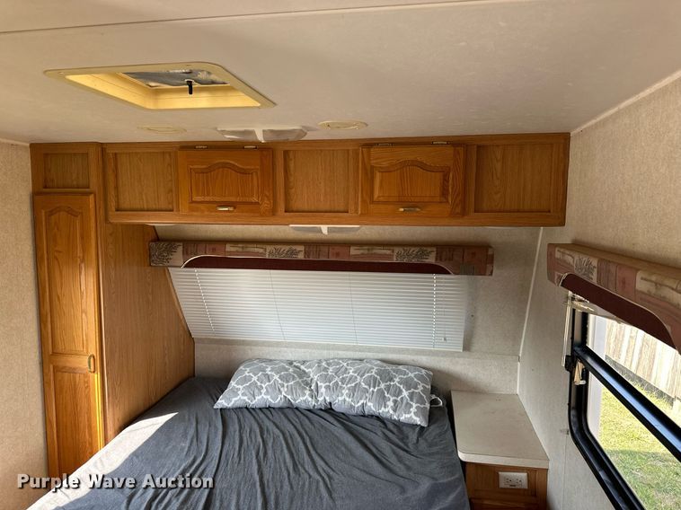 image for item DS2291 2004 Rockwood  camper