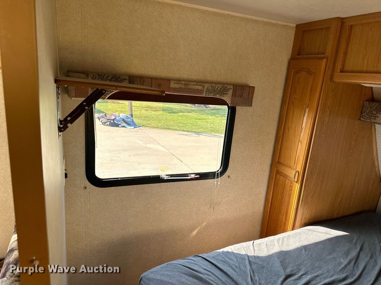 image for item DS2291 2004 Rockwood  camper