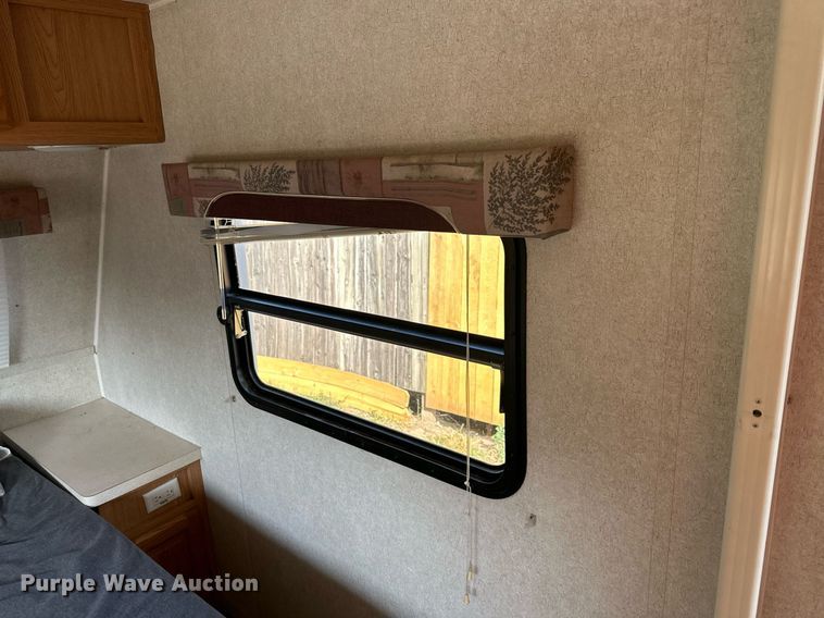 image for item DS2291 2004 Rockwood  camper