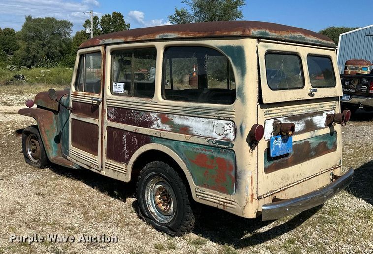 image for item DS2344 1947 Willy's Jeep Station Wagon  SUV