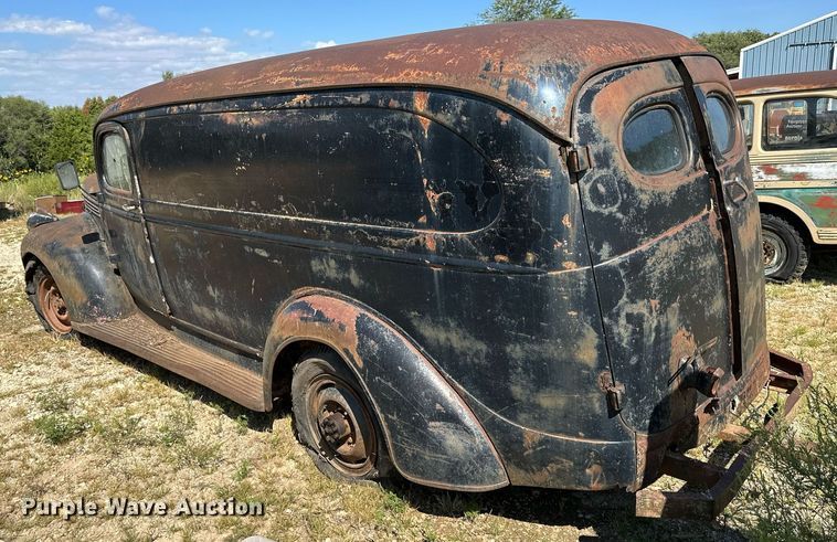 image for item DS2345 1946 Chevrolet Panel Wagon HD  van