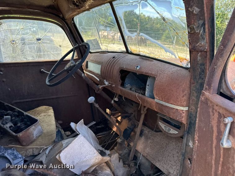 image for item DS2345 1946 Chevrolet Panel Wagon HD  van