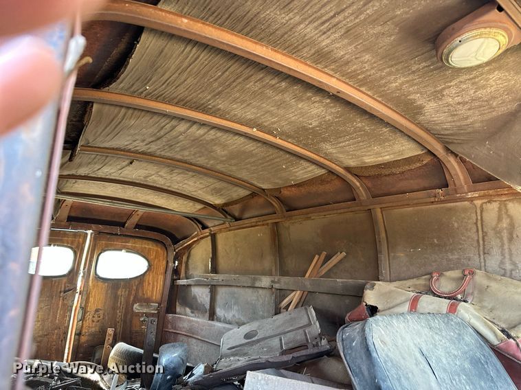 image for item DS2345 1946 Chevrolet Panel Wagon HD  van