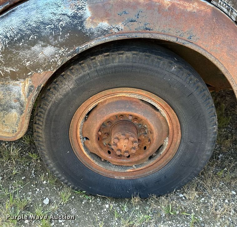 image for item DS2345 1946 Chevrolet Panel Wagon HD  van