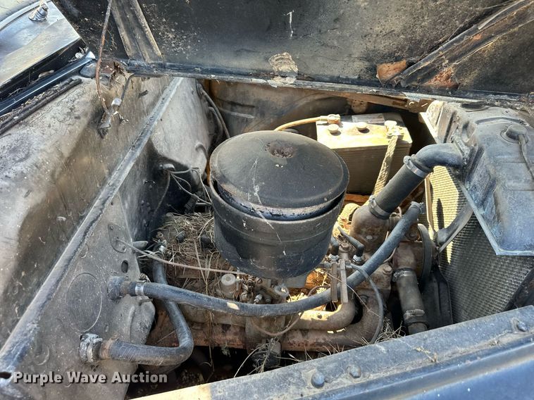 image for item DS2346 1946 Dodge Four Door  coupe