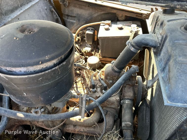 image for item DS2346 1946 Dodge Four Door  coupe