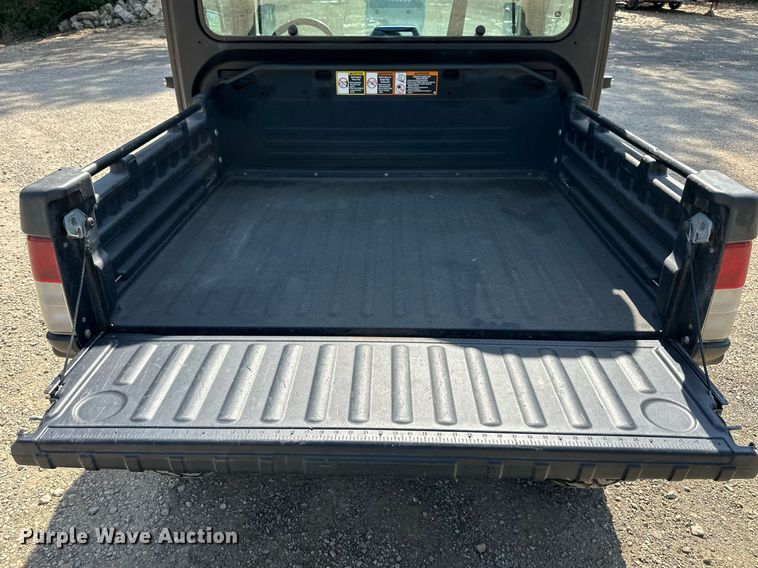 image for item DS2373 2018 John Deere XUV835R  utility vehicle