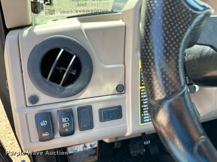 image for item DS2373 2018 John Deere XUV835R  utility vehicle