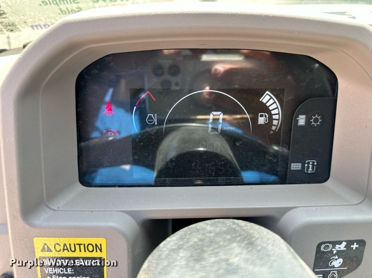 image for item DS2373 2018 John Deere XUV835R  utility vehicle