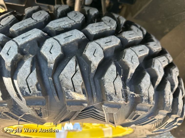 image for item DS2373 2018 John Deere XUV835R  utility vehicle