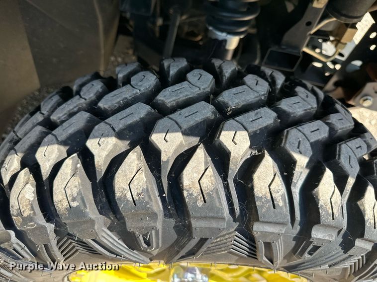 image for item DS2373 2018 John Deere XUV835R  utility vehicle