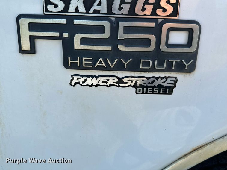 image for item DS7156 1997 Ford F250 HD  SuperCab bale bed pickup truck